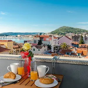 Kokolo With Sea View Apartment